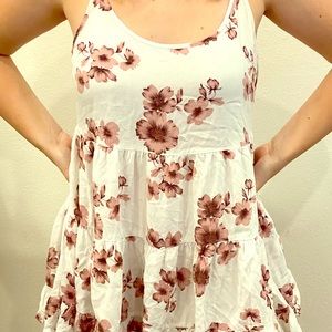 BRANDY MELVILLE💗 Floral sun dress!